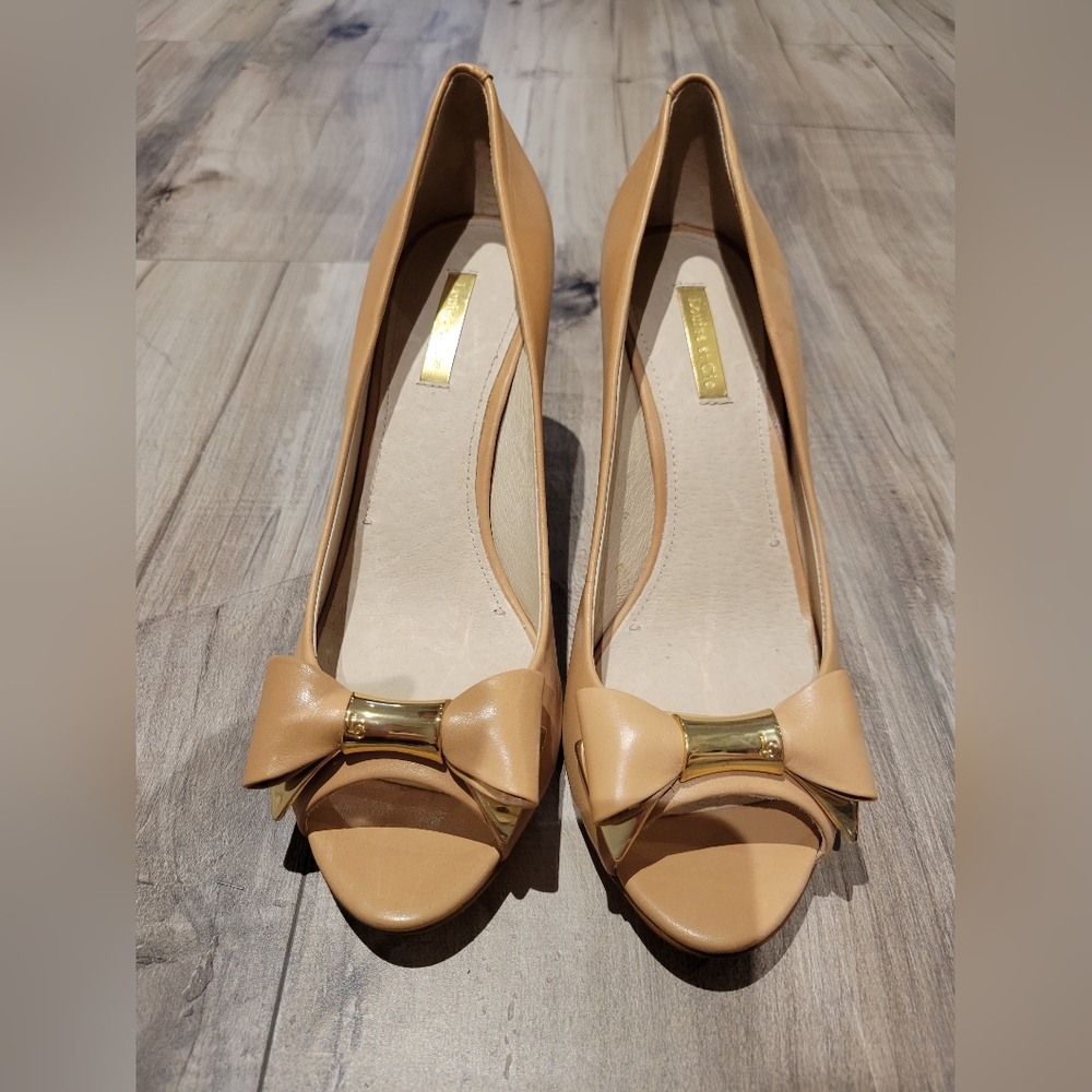 Nude Louise at Cie peep toe heels